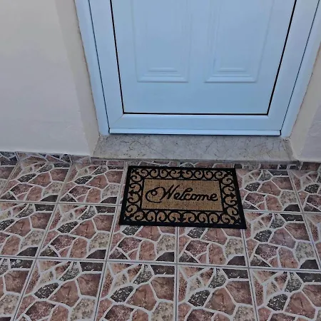 Elaia's Calm Horizon Apartment